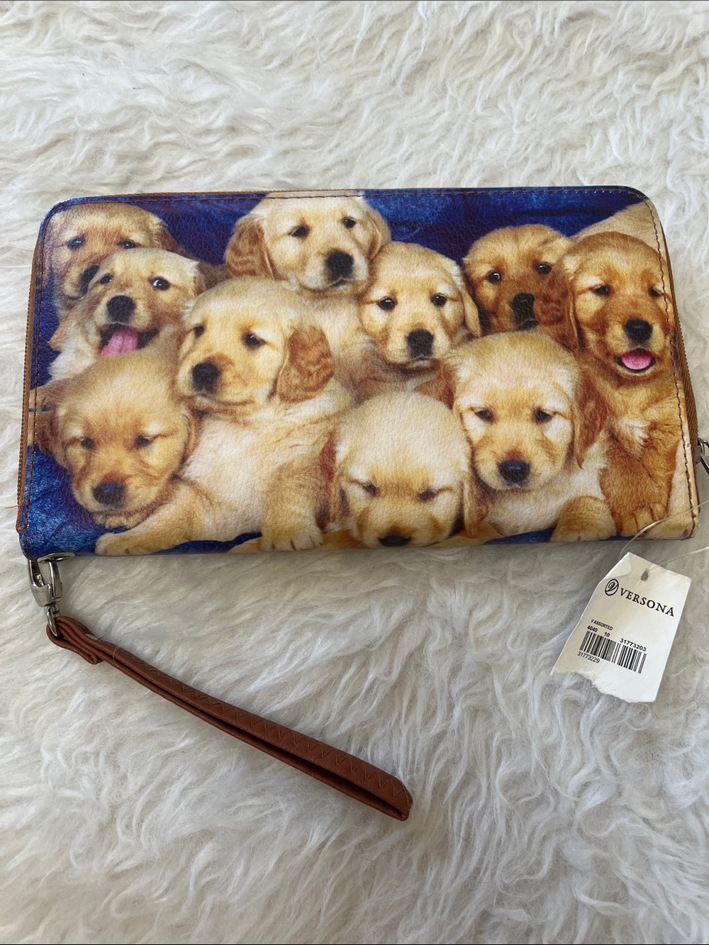 Versona Puppy Print Zip Wristlet - Brown & Blue
